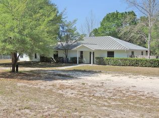 1079 Kushmer St, Bell, FL 32619