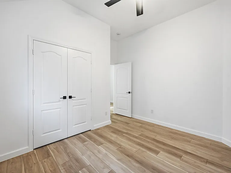 2216 Paige Ct — Photo 11