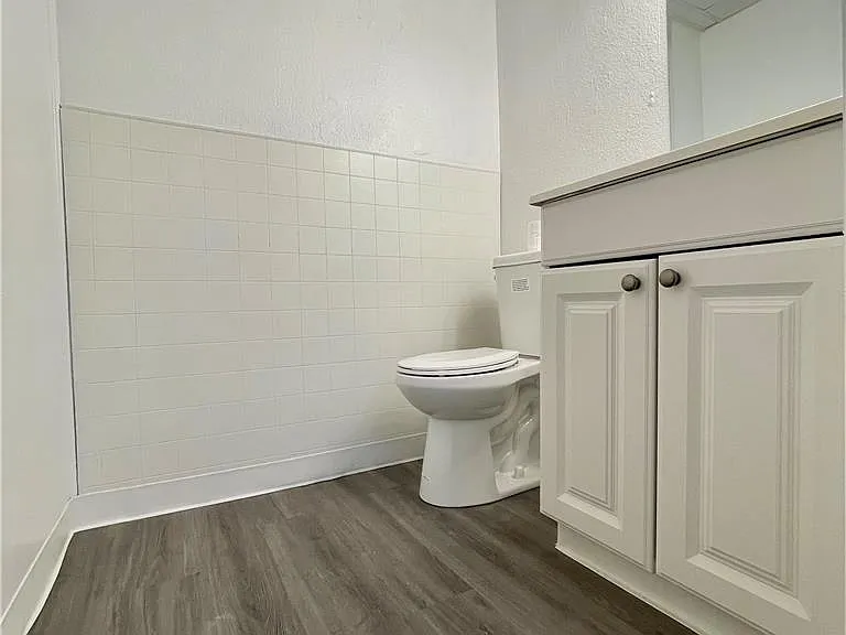 28 Main St #5 — Photo 14