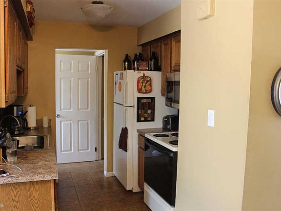 5th image of 8227 Dartmouth Dr