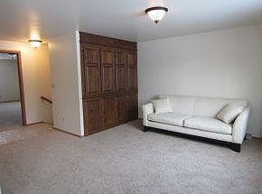 3rd image of 613 Harvard Dr