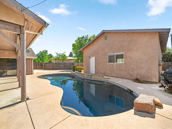3077 Bertis Dr, Sacramento, CA 95821