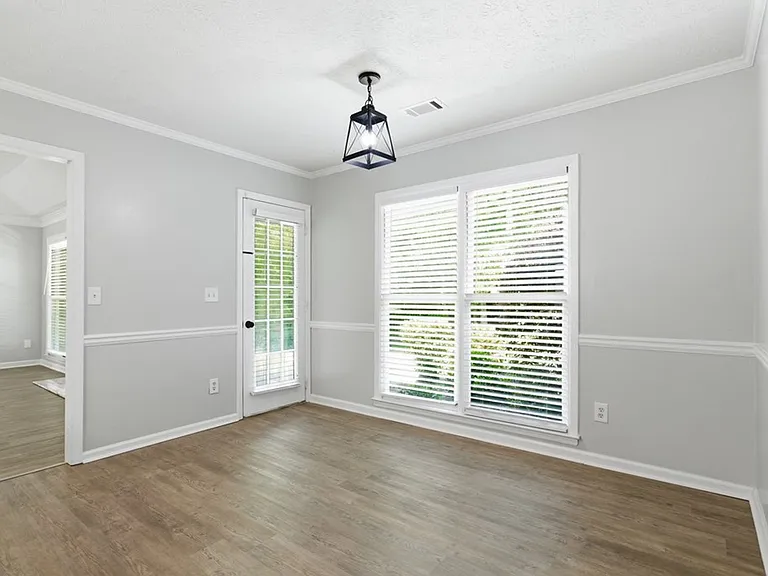 867 Lismore Dr — Photo 6