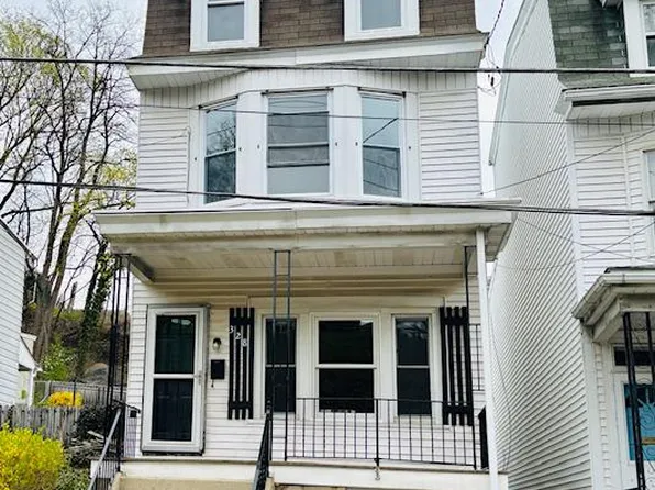 328 S Jackson St, Pottsville, PA 17901