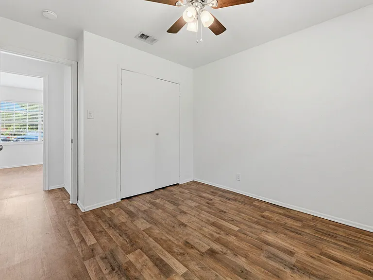 6601 Stonleigh Pl — Photo 12