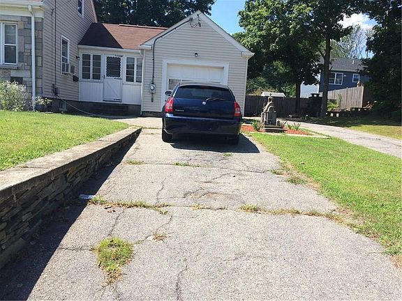 2nd image of 994 Atwood Ave