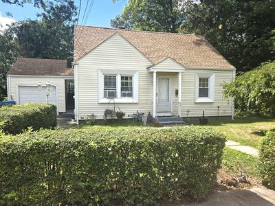 22 Alpine Street, Manchester, CT, 06040
