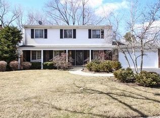 1822 Smith Rd, Northbrook, IL 60062