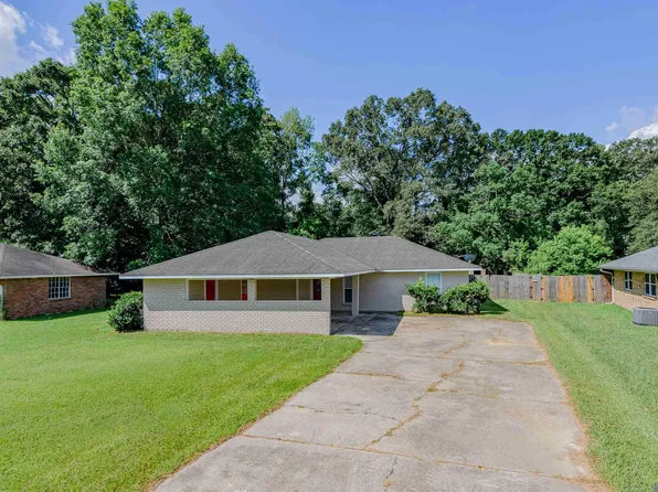 10741 Carmel Dr, Baton Rouge, LA 70818