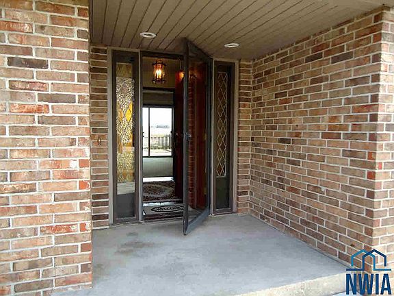 3rd image of 124 Mallard Ave