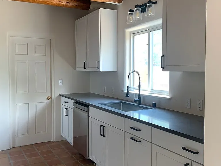 412 Cortez Pl — Photo 6