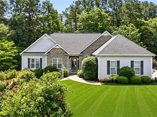 51 Brampton Way, Douglasville, GA 30134