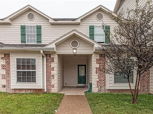 1728 S. Waco Street Photo 1
