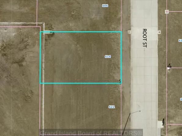 614 Root St, Grand Island, NE 68801