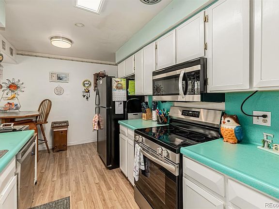 5th image of 1146 W 102nd Avenue