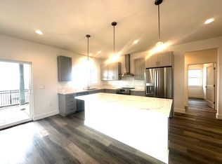 117 Oliona St, Makawao, HI 96768