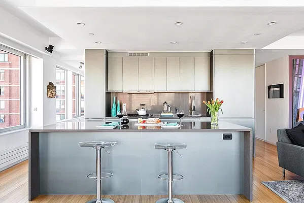 Sold by Keller Williams NYC | media 27