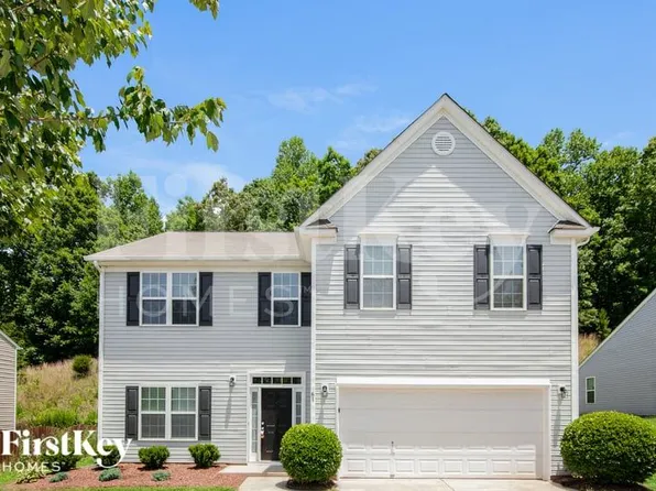 61 Ashton Bluff Cir, Mount Holly, NC 28120