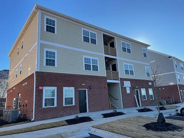 35 Club Connection Blvd #103