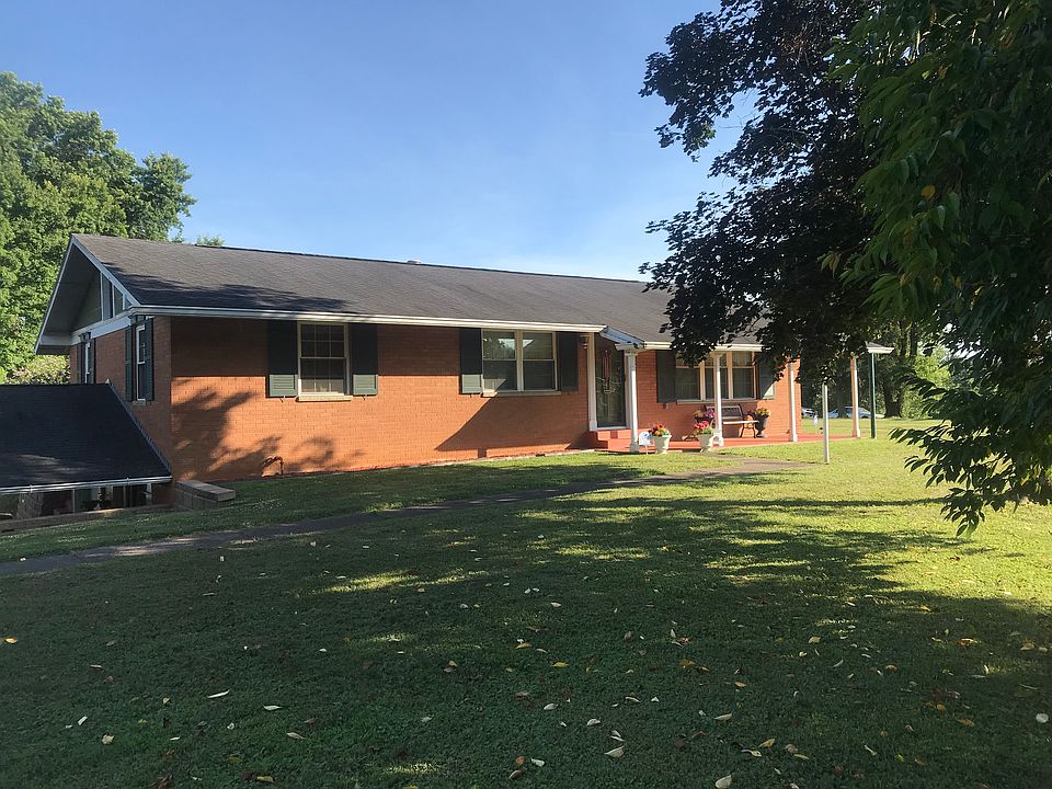 1st image of 111 Meadowlark Dr