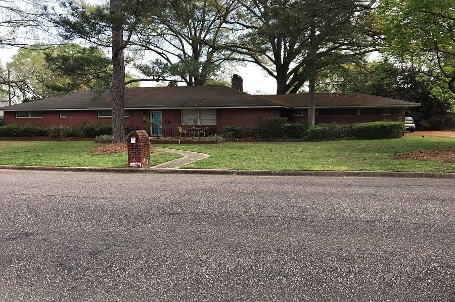 1st image of 510 Grove Park Dr