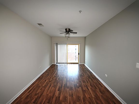 4th image of 1236 Chicago Ave APT 607