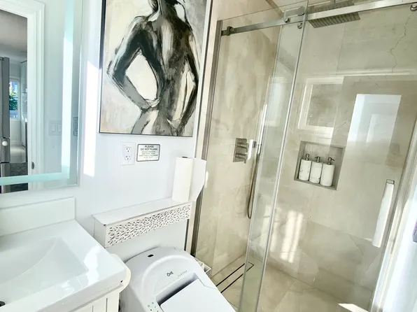 2101 Pullman Ln, Redondo Beach, CA 90278