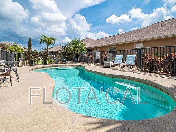 3rd image of 225 Rotonda Blvd W APT A