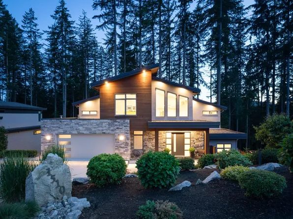 1510 Crystal Creek Dr, Anmore, BC V3H 0A3