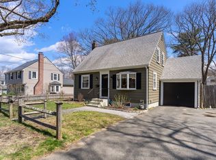 22 Robert St, Wakefield, MA 01880