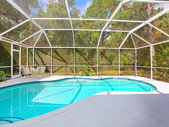 3rd image of 8424 Palm Lakes Ct