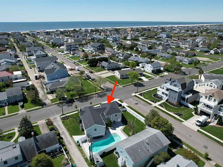 1905 Revere Blvd — Photo 25
