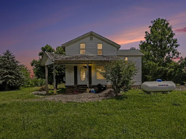 5141 Park Rd, Eau Claire, MI 49111