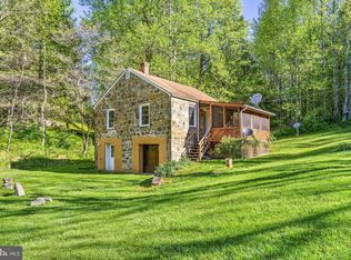 7011 Wilson Rd, Marshall, VA 20115