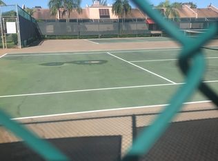 12271 NW 11th St, Hollywood, FL 33026