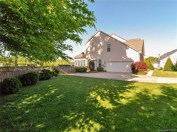 4th image of 6511 Twinleaf Ct