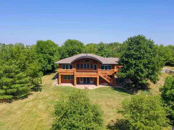 10861 NW 70th St, Raymond, NE 68428