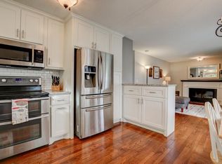 18117 Valley View Rd, Eden Prairie, MN 55346