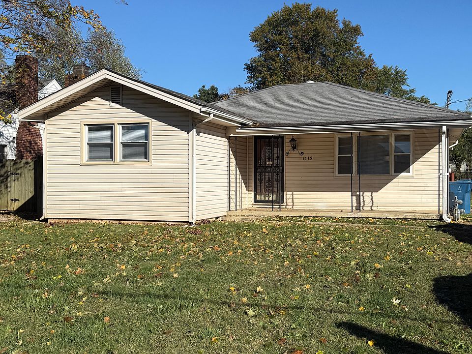 1st image of 1719 Lakeside Dr