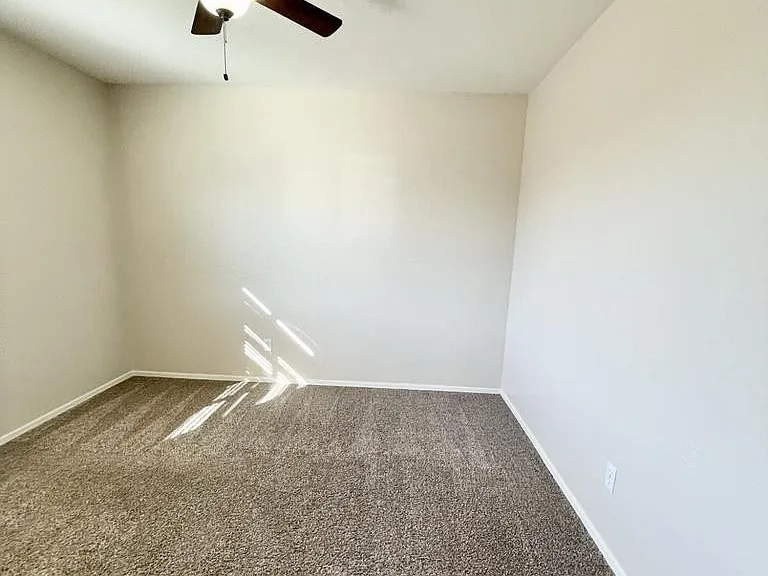 29525 N Smokey Ln — Photo 22