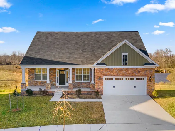 28 Gaines Mill Cir, Taneytown, MD 21787