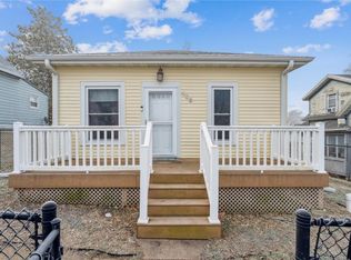 403 3rd St, Traer, IA 50675