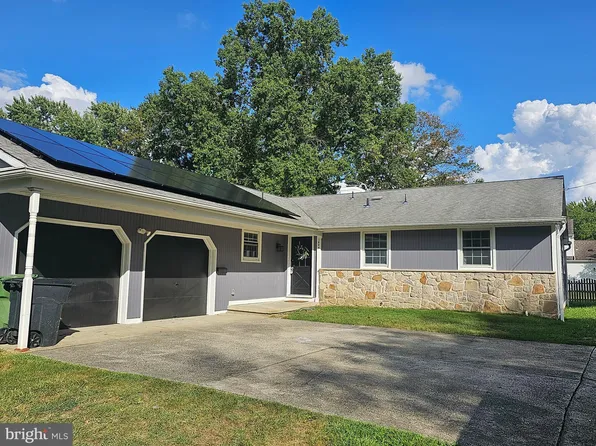 1804 W Point Dr, Cherry Hill, NJ 08003