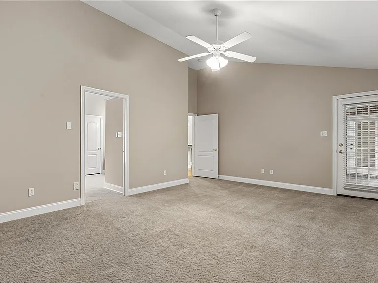 1613 Bayou Bend Way — Photo 10