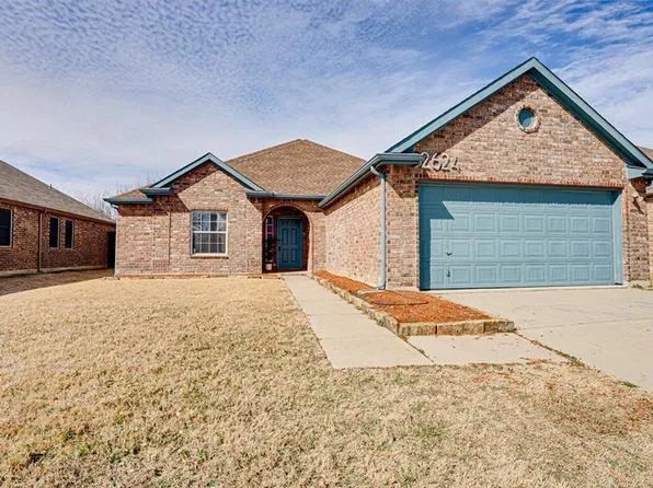 2624 Winterberry Ln, Little Elm, TX 75068
