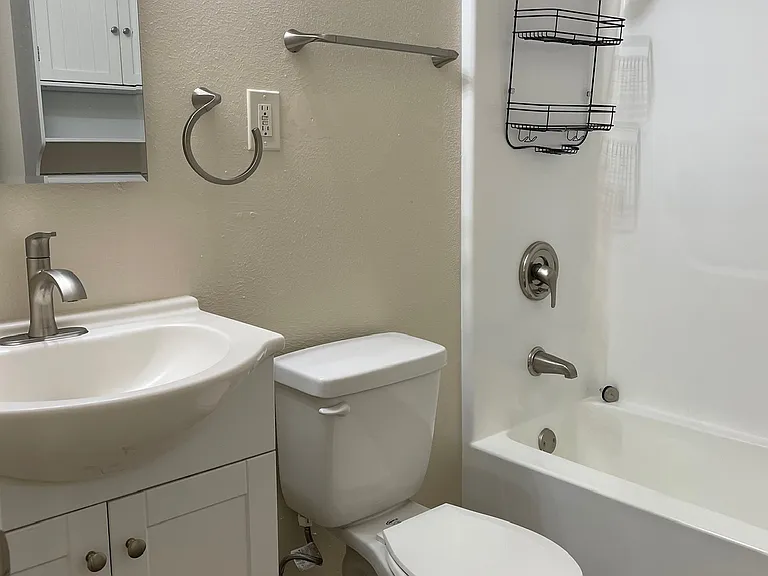 701 Utah St #A — Photo 8