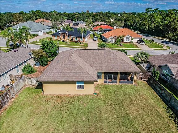 4th image of 107 Belchase Ct