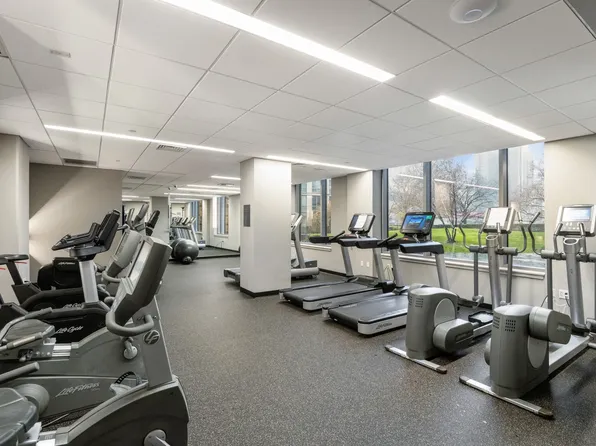 425 Main Street image 15 of 21