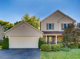 4310 Oak Knoll Ln, Hoffman Estates, IL 60192