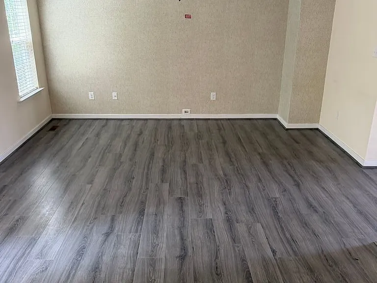 4307 Twisted Oak Dr — Photo 4